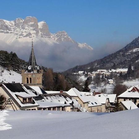 Petit Studio Mansarde 18 M2 Avec Navette Gratuit Aux Pistes De Ski Gresse-en-Vercors Exteriör bild
